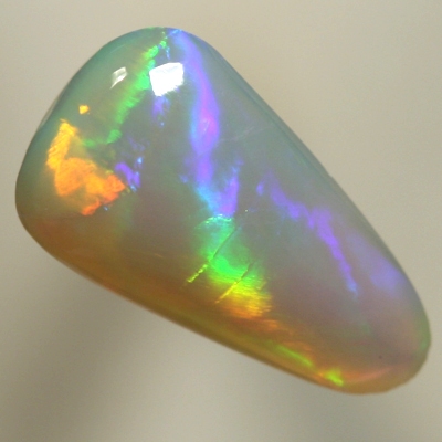SOLID SEMI BLACK OPAL Chasing rolling flashes